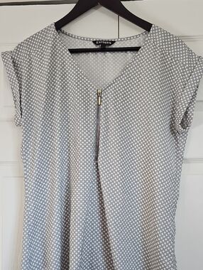 Moving Sale! Express Women’s Light Gray Polka Dot Zip V-Neck Top